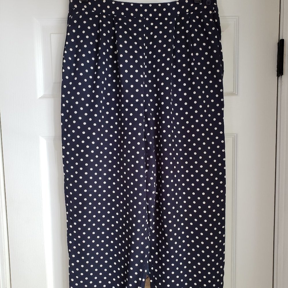 Liz Claiborne High-wasted Navy/White Capris